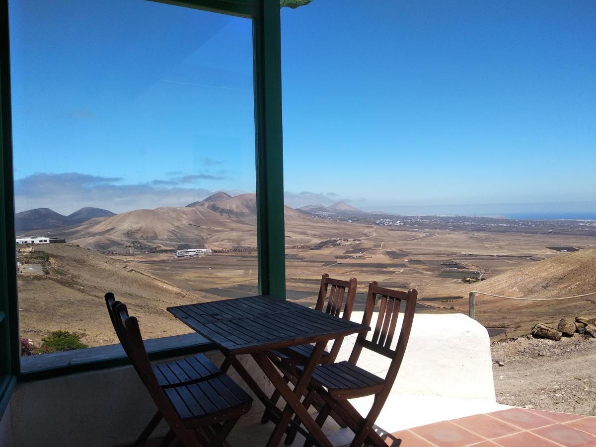 Villa El Perinque Femés Buitenkant foto