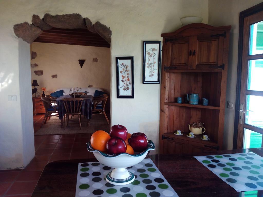 Villa El Perinque Femés Buitenkant foto